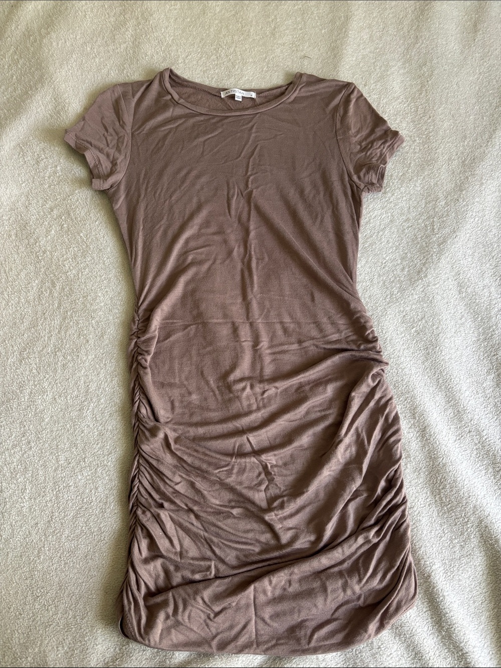 T-shirt like material dress bodycon scrunched up the side style